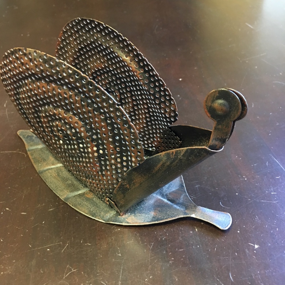 Metal Snail Candle Holder - Picture 4 of 8